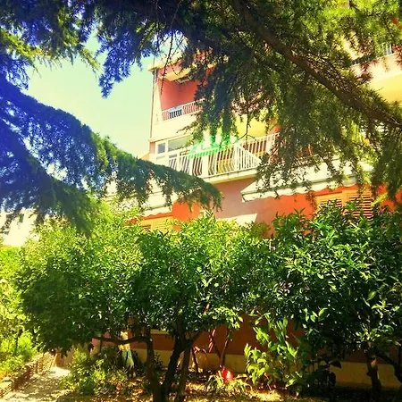 Libe Apartmán Baška Voda